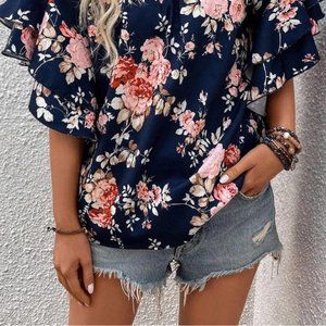 Off shoulder ruffle flower applique long flared sleeve ruched top